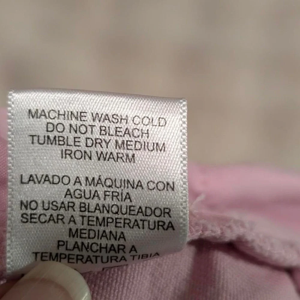 Love Tree Women' Pink‎ Distressed Shorts Size Small - Picture 7 of 7